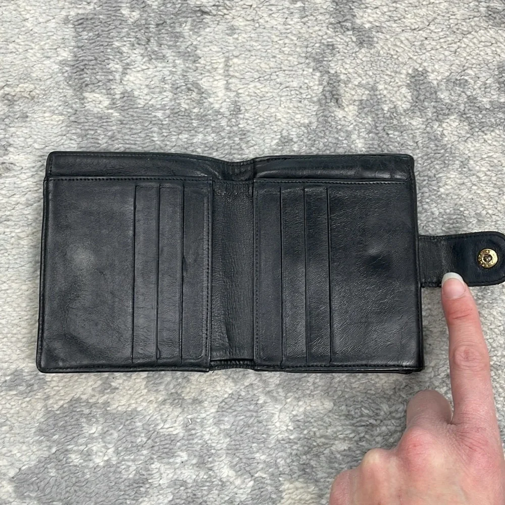 Chanel Caviar Skin Black Leather CC Bifold Compact Wallet Luxury Designer